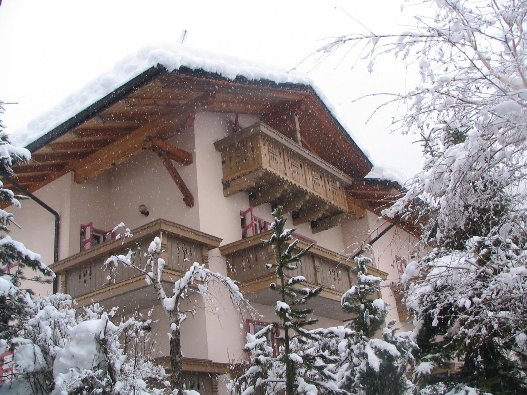 Villa Mirabell Cavalese Eksteriør bilde